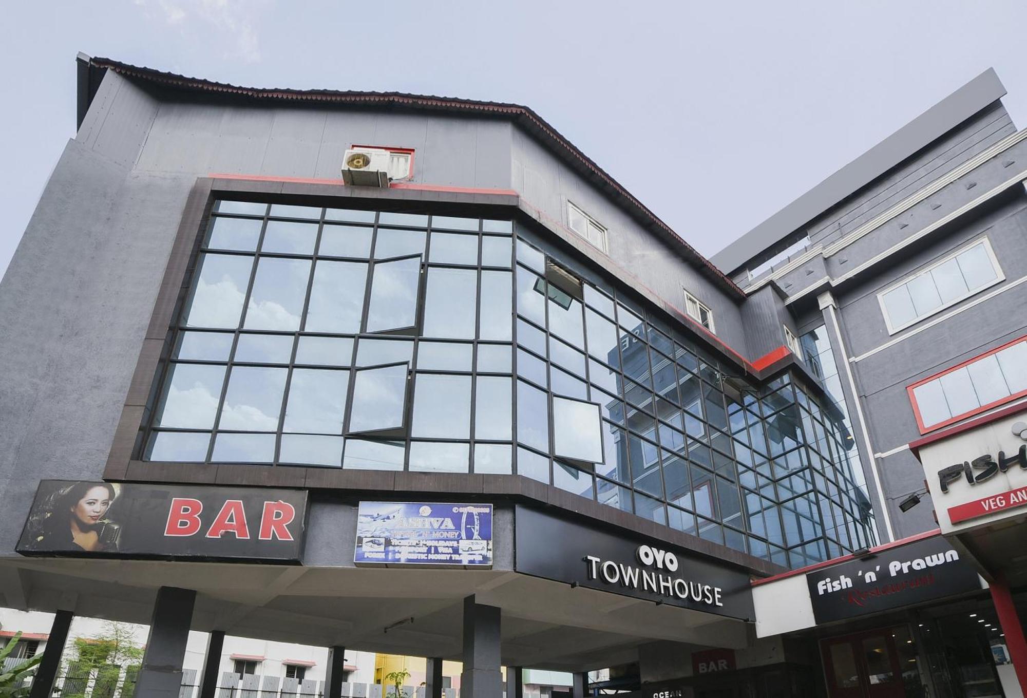 Collection O Vadapalani Hotel Chennai Exterior photo