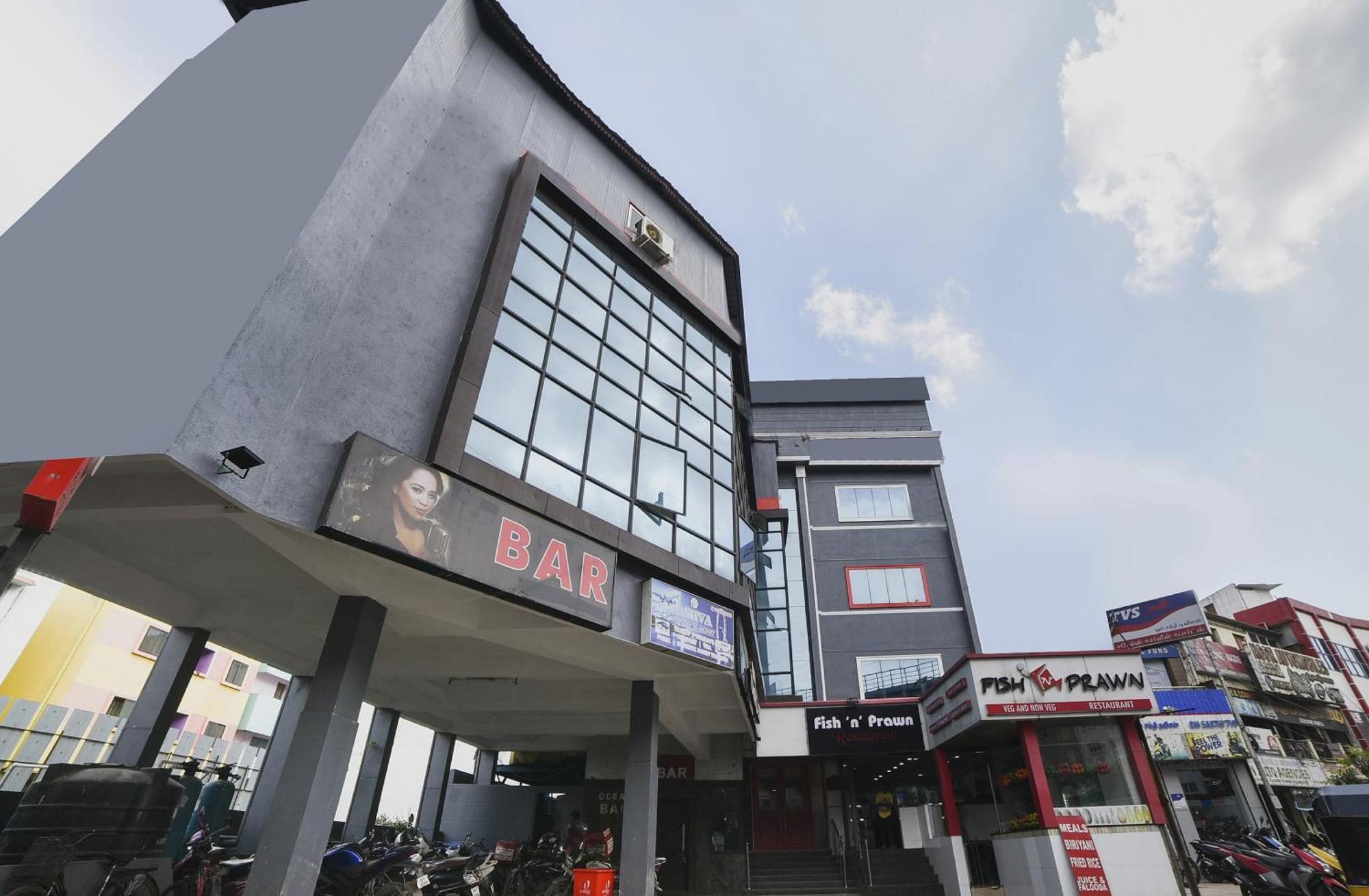 Collection O Vadapalani Hotel Chennai Exterior photo