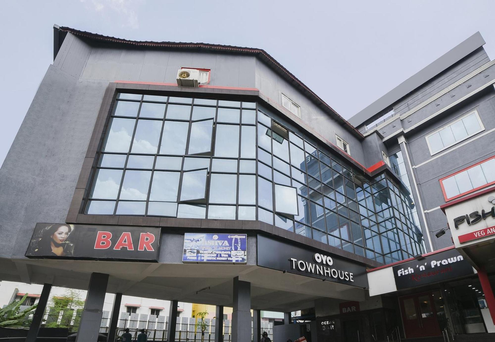 Collection O Vadapalani Hotel Chennai Exterior photo